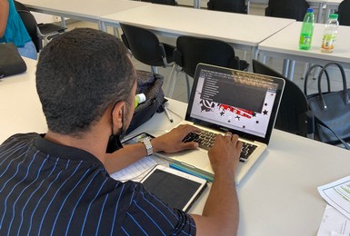 Suivre une formation en alternance à la Réunion pour obtenir un titre de conseiller de vente